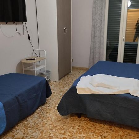 Bed and Breakfast La Darsena à Crotone Extérieur photo