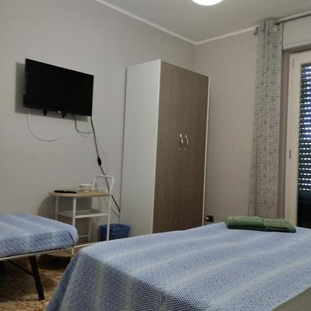 Bed and Breakfast La Darsena à Crotone Extérieur photo