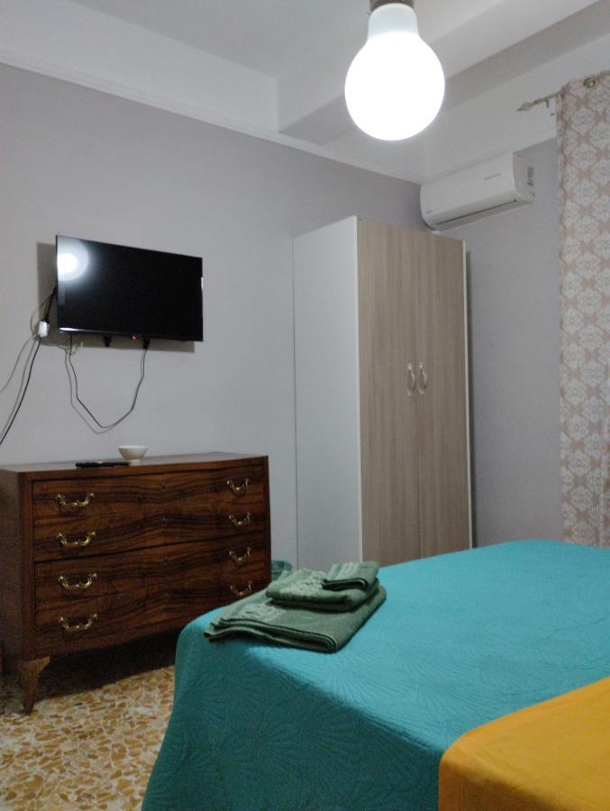 Bed and Breakfast La Darsena à Crotone Extérieur photo